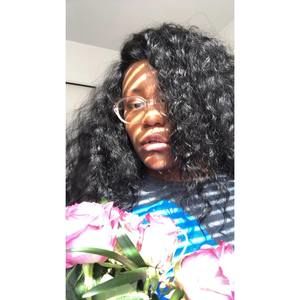 Meet your Posher, Lea